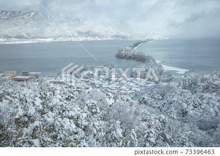 Amanohashidate, Kyoto Prefecture Snow scene 73396463