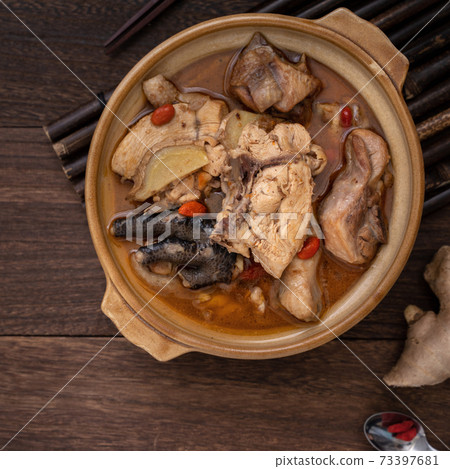Sesame oil chicken sesame oil chicken soup Taiwanese food sesame oil chicken soup ごま油チキンスープ Sesame oil chicken sesame oil chicken soup Taiwanese food sesame oil chicken soup ごま油チキンスープ 73397681