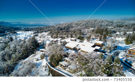 Snow horse's lodge Snow horse's lodge 73405550