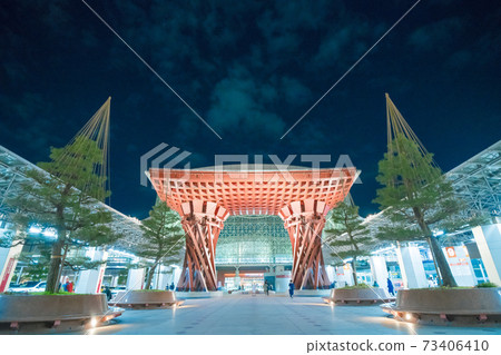 Kanazawa station of the night Kanazawa station of the night 73406410