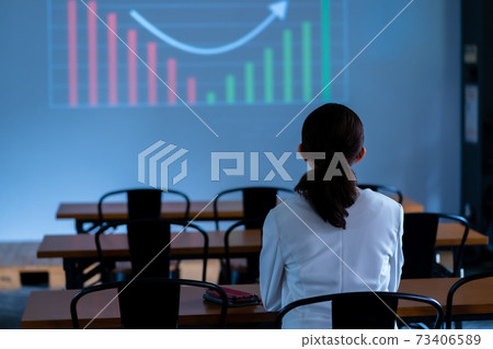 female, lady, woman 73406589