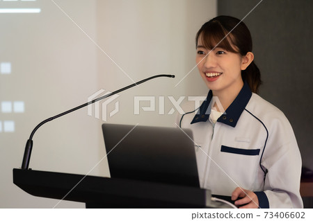 女生 女孩 女性 73406602