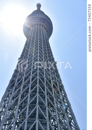 從下面看的東京晴空塔 73407359
