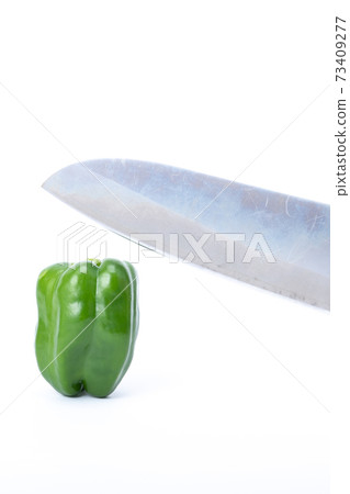 豌豆廚房切白色背景 豌豆廚房切白色背景 73409277