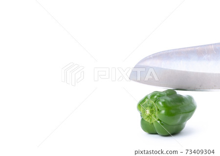 豌豆廚房切白色背景 73409304