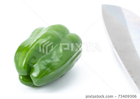 豌豆廚房切白色背景 73409306