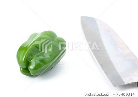 豌豆廚房切白色背景 73409314