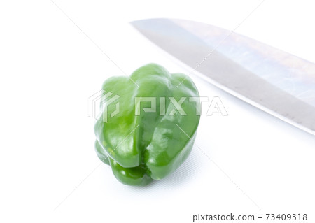 豌豆廚房切白色背景 73409318