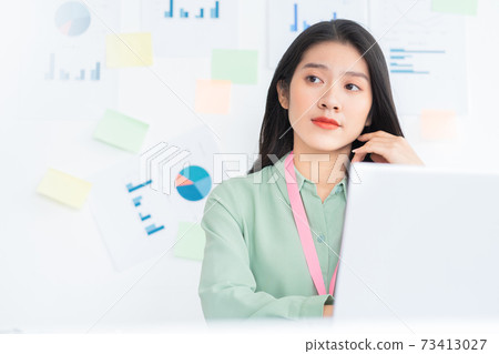 Business woman Business woman 73413027