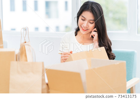 Woman, online business 73413175