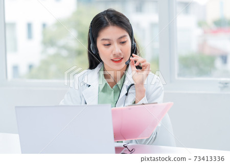 Online doctor Online doctor 73413336