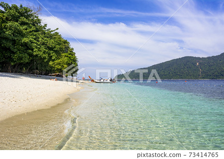 Beautiful coral reef sea on Koh Lipe 73414765
