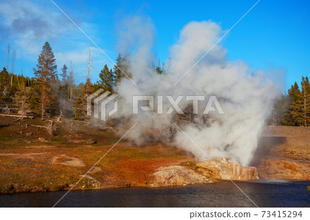 Riverside geyser 73415294