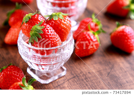 Strawberries 73417894