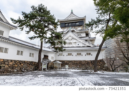 Kokura Castle in the snow Kokura Castle in the snow 73421351