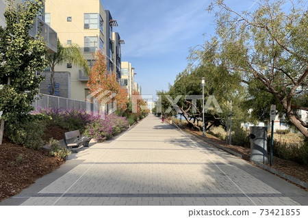 East San Francisco Waterfront Redevelopment: Mission Bay 73421855