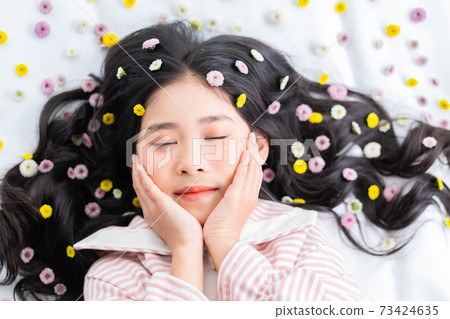 Kid portrait 73424635