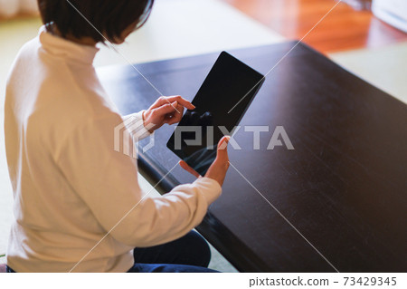 日式房間、女性、日式、平板電腦、iPad 73429345