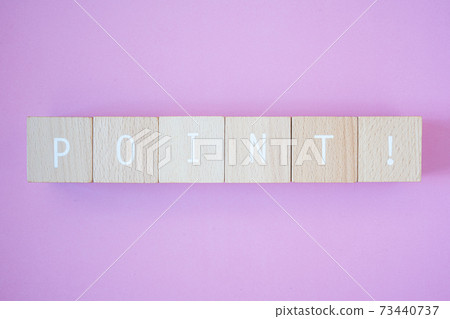 Point | Block with "POINT!" And pink background paper 73440737