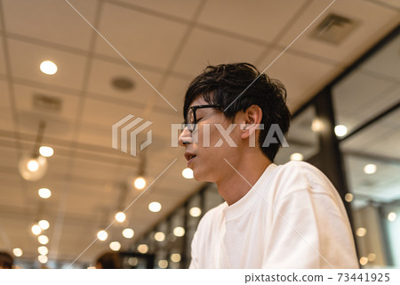 Casual business scene Casual business scene 73441925
