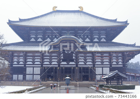 小雪跳舞的東大寺大佛傳 小雪跳舞的東大寺大佛傳 73443166