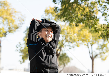 Japanese men in their 60s doing gymnastics and stretching Health / fitness image Japanese men in their 60s doing gymnastics and stretching Health / fitness image 73443626