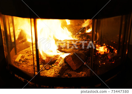 木火爐的火焰 73447380