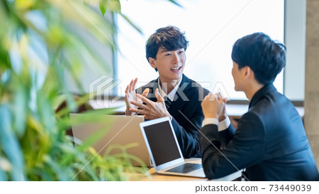 Business men cafe interview 73449039