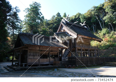 島根縣神道神社的禮拜堂和本堂 島根縣神道神社的禮拜堂和本堂 73452474