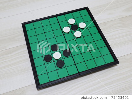 Flower art with Othello pieces Flower art with Othello pieces 73453401