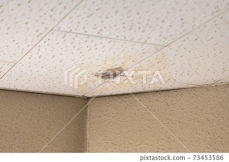 天花板漏水位置照片素材 天花板漏水位置照片素材 73453586