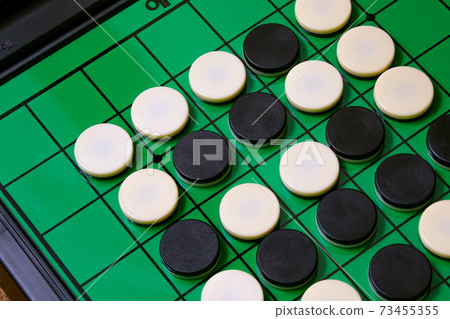 奧賽羅，娛樂，遊戲，玩，戰鬥遊戲，戰鬥，黑白，圈子，棋盤遊戲，樂趣 73455355