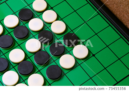 奧賽羅，娛樂，遊戲，玩，戰鬥遊戲，戰鬥，黑白，圈子，棋盤遊戲，樂趣 73455356