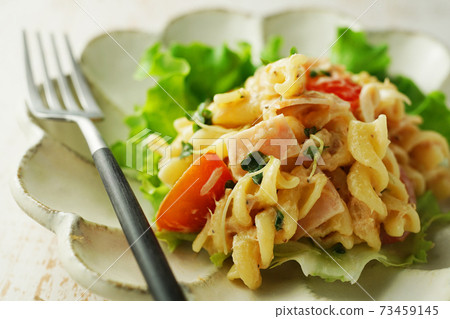 Macaroni salad 73459145