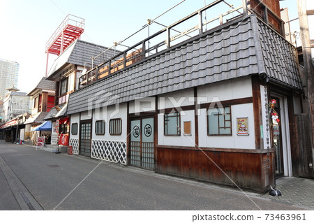 Hanayashiki Street 73463961