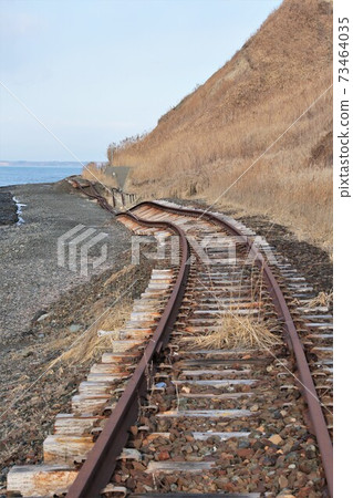 Damaged railroad tracks (near JR Hokkaido, Hidaka Main Line, Okaribe Station) Damaged railroad tracks (near JR Hokkaido, Hidaka Main Line, Okaribe Station) 73464035