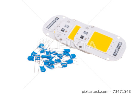 capacitors isolated capacitors isolated 73471548