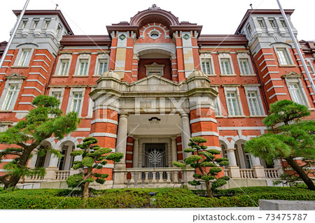Tokyo station made of Fukaya bricks 73475787