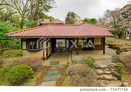 Eiichi Shibusawa's Seien Bunko in Asukayama Park 73475788