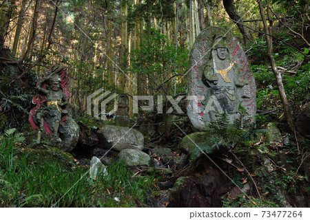 Kiyama mountain climbing "Fumiga Taki Fudoson" Kiyama mountain climbing "Fumiga Taki Fudoson" 73477264