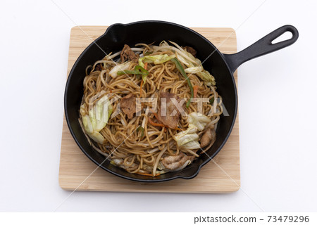 Fried noodles Fried noodles 73479296