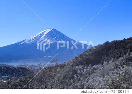 Mt. Fuji seen from Fujimi Bridge Rime Mt. Fuji seen from Fujimi Bridge Rime 73480524