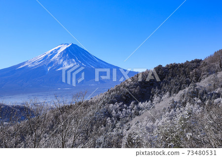 Mt. Fuji seen from Fujimi Bridge Rime Mt. Fuji seen from Fujimi Bridge Rime 73480531