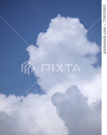 Summer clouds Summer clouds 73483065