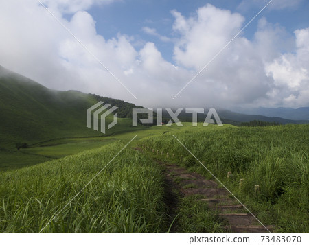 夏季有云的Soji高原風景 夏季有云的Soji高原風景 73483070