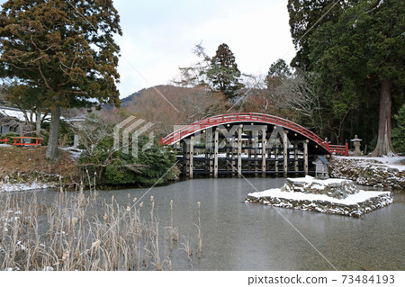 Niyu Tokyo Hiya Shrine in the snow 73484193