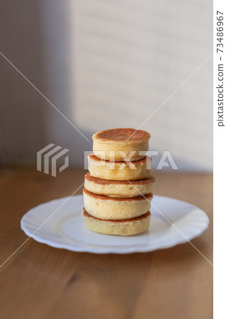 Japanese Style Dessert Fluffy Souffle Pancake closeup 73486967