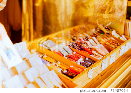 我第一次去的神社 73487024