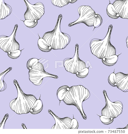 seamless pattern of garlic on a purple background 73487550