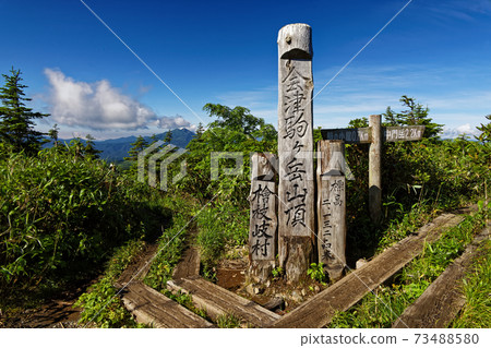 Summer scenery of the summit of Mt. Aizu Komagatake Summer scenery of the summit of Mt. Aizu Komagatake 73488580